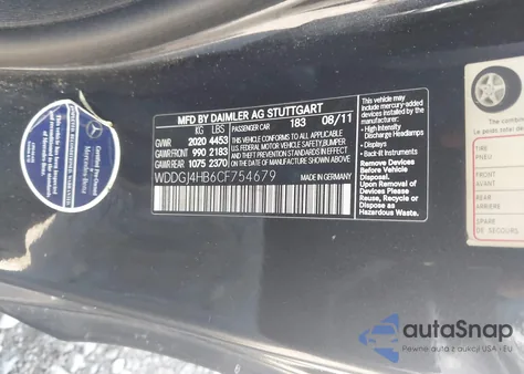 2012 Mercedes-Benz C 250 z USA, uszkodzony, nr VIN WDDGJ4HB6CF754679